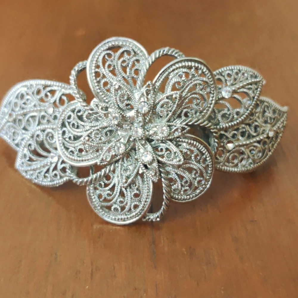 Floral silver french spring hair clip